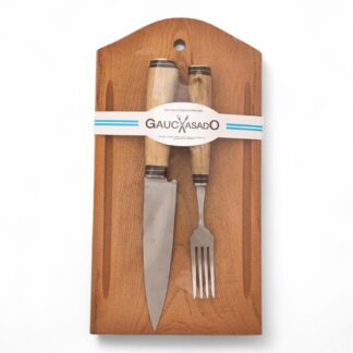 Kit De Tabla y Juego De Cuchillos Madera Gauchasado.
